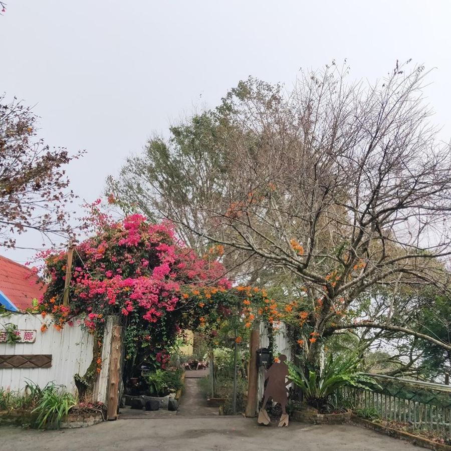 Shan Ju Lake Villa Renai Bagian luar foto